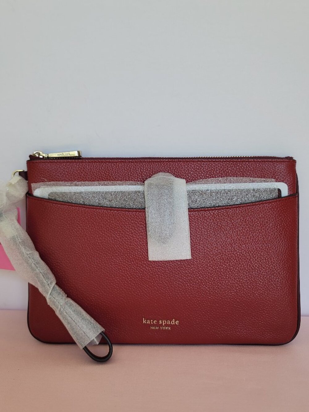 KATE SPADE Pouch Wristlet w Card Holder Insert In Colorblocked Leather-Red C. ⭐